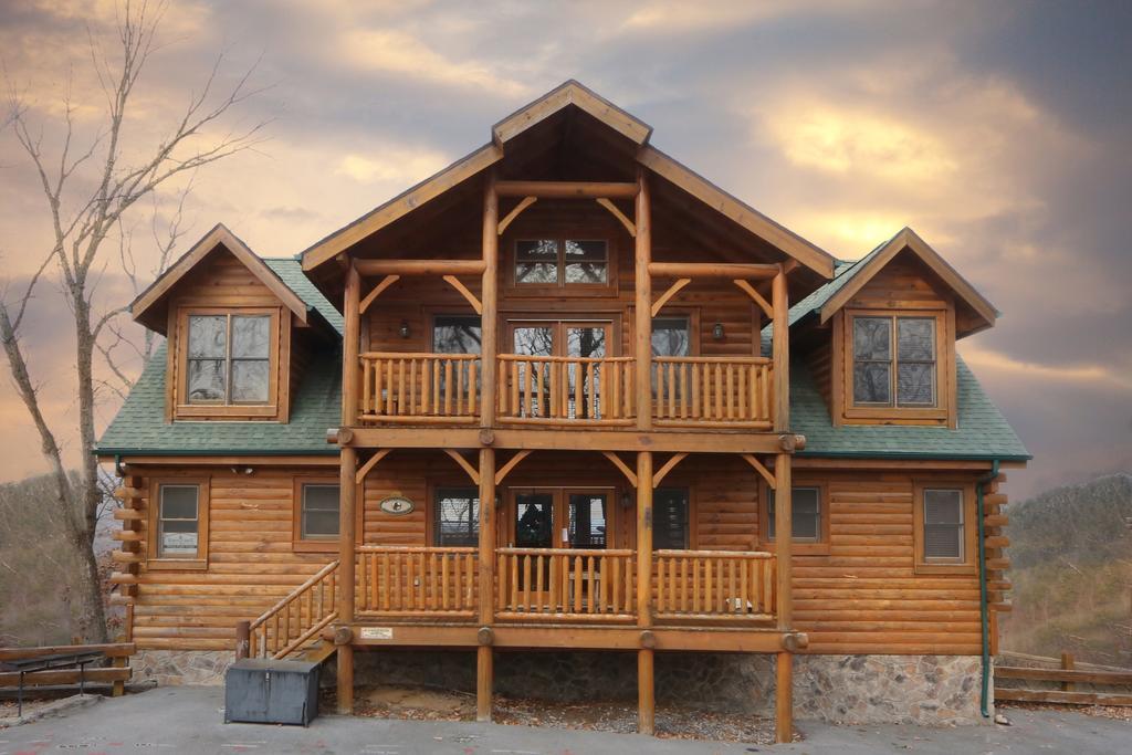 Rising Eagle Lodge - Eight Bedroom พิเจนฟอร์จ ภายนอก รูปภาพ