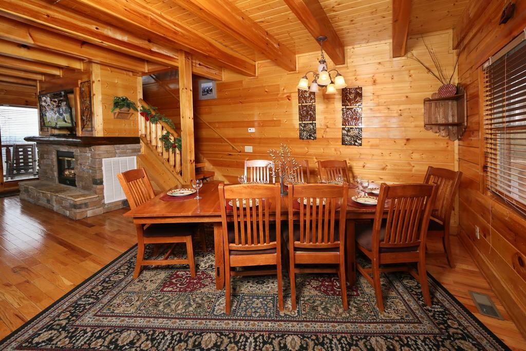Rising Eagle Lodge - Eight Bedroom พิเจนฟอร์จ ภายนอก รูปภาพ